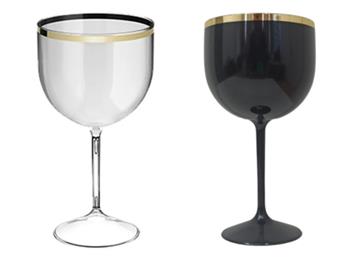 Taça de gin com borda dourada